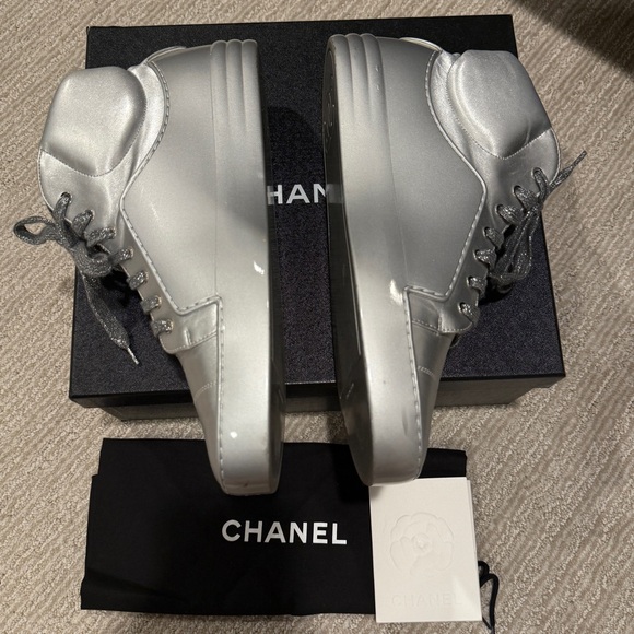 *SOLD* Chanel Men Silver Mid-Top Metallic Sneakers - Picture 10 of 17